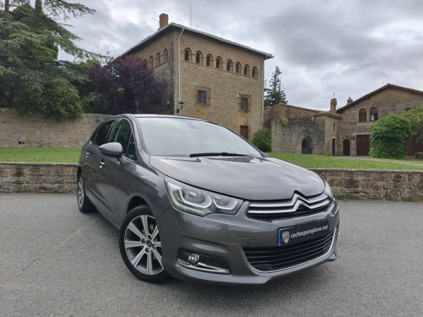 Citroen C4 1.2 PureTech S&S Feel Edition 130 Gris - 1