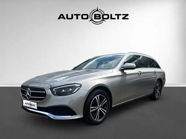 Mercedes-Benz E 220 T CDI Avantgarde Standheizung Kamera Spur