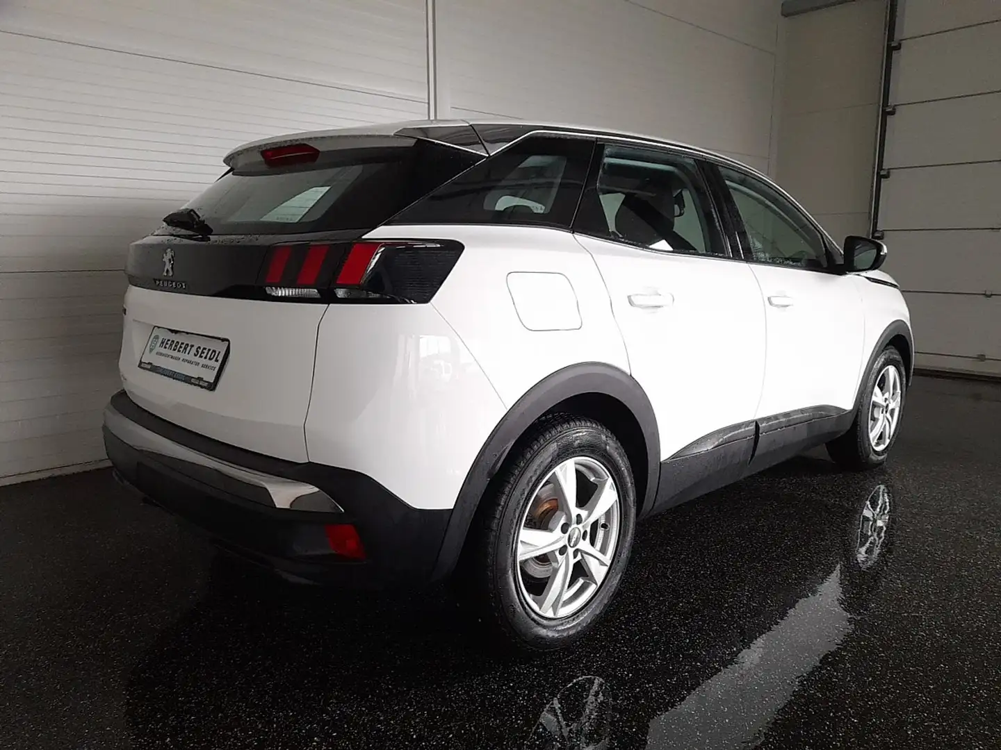 Peugeot 3008 1,5 BlueHDi 130 Aut. *LED / NAVI / VIRTUELL / K... Weiß - 2