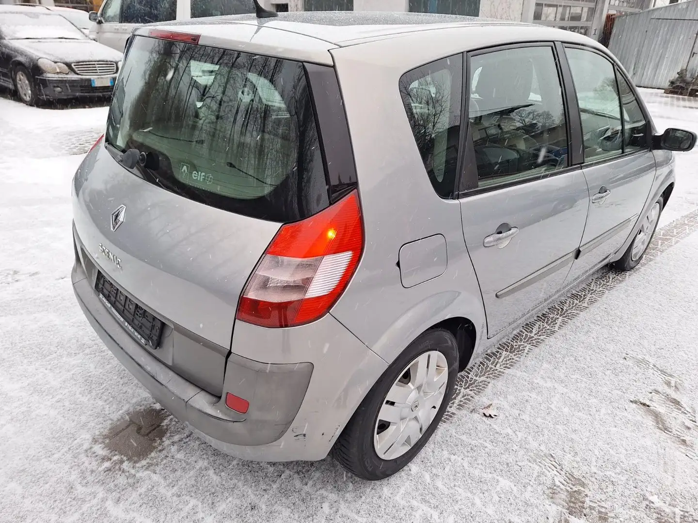 Renault Scenic 2.0 16V, Automatik, TÜV 03/2027 Silber - 2