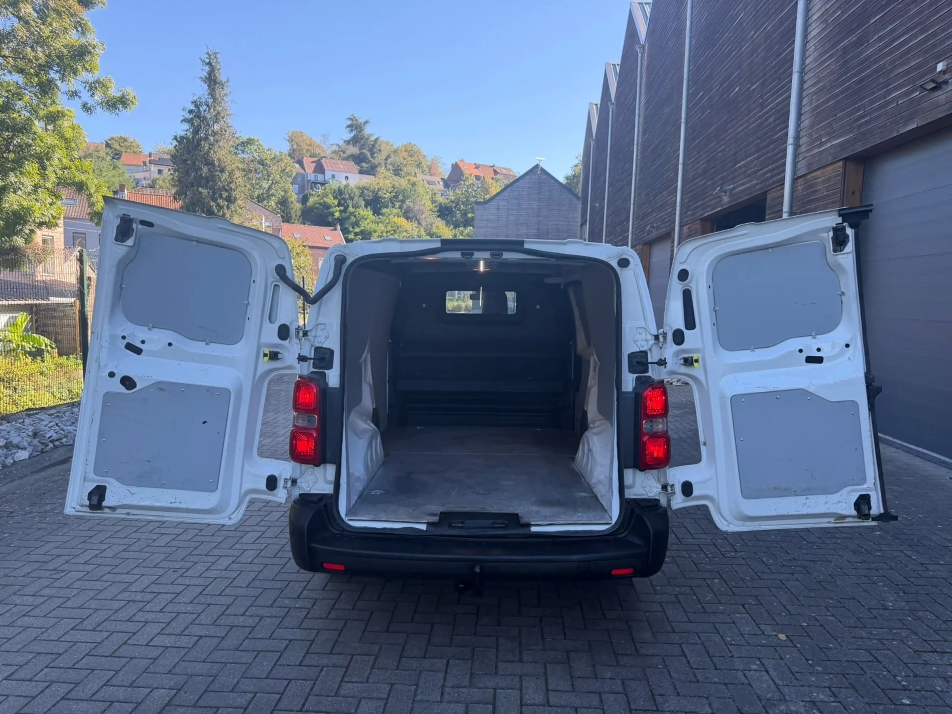 Toyota Proace Proace 2.0 D-4D Long Active GARANTIE 12 Mois — photo 12