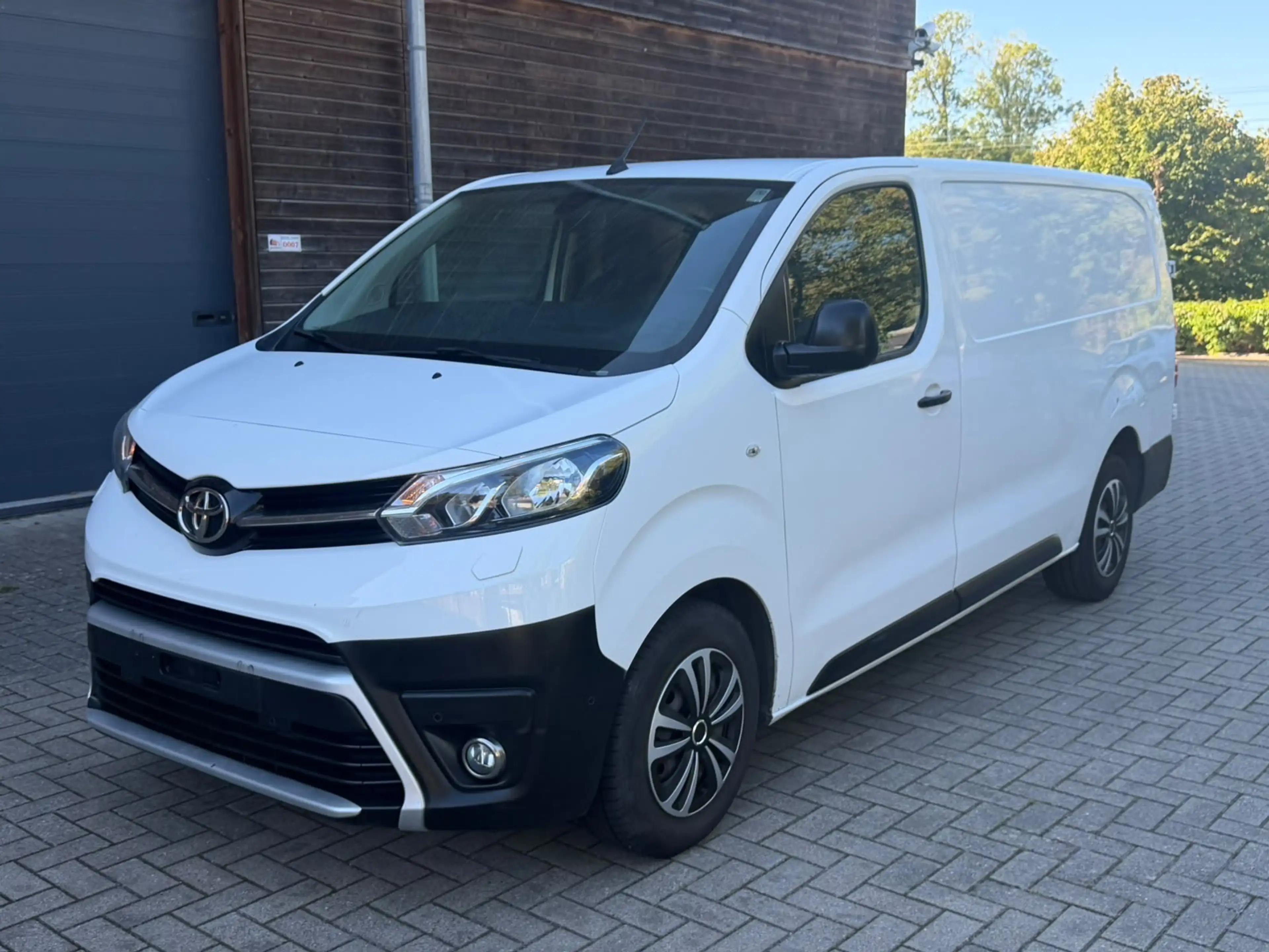 Toyota Proace Proace 2.0 D-4D Long Active GARANTIE 12 Mois — photo 8
