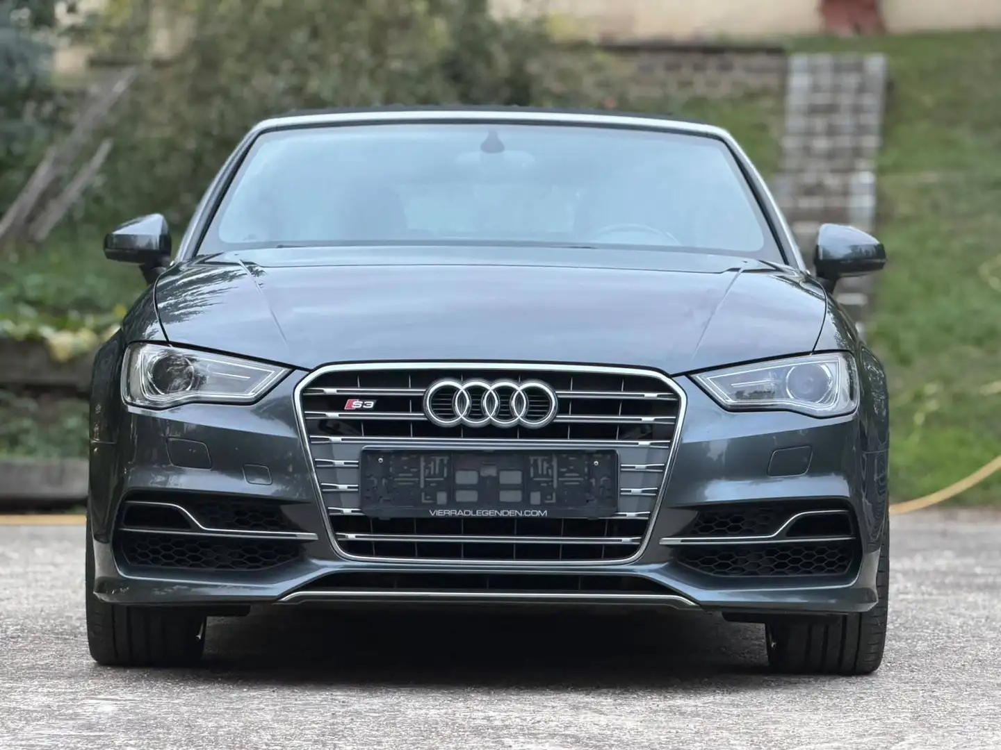 Audi S3 Cabriolet 2,0 TFSI quattro S-tronic Grau - 1