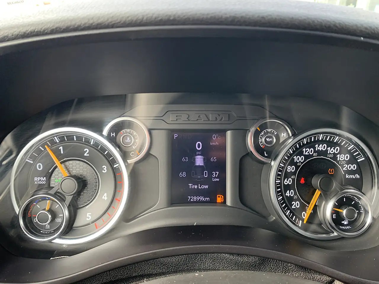 RAM 2500 снимка RAM 2500