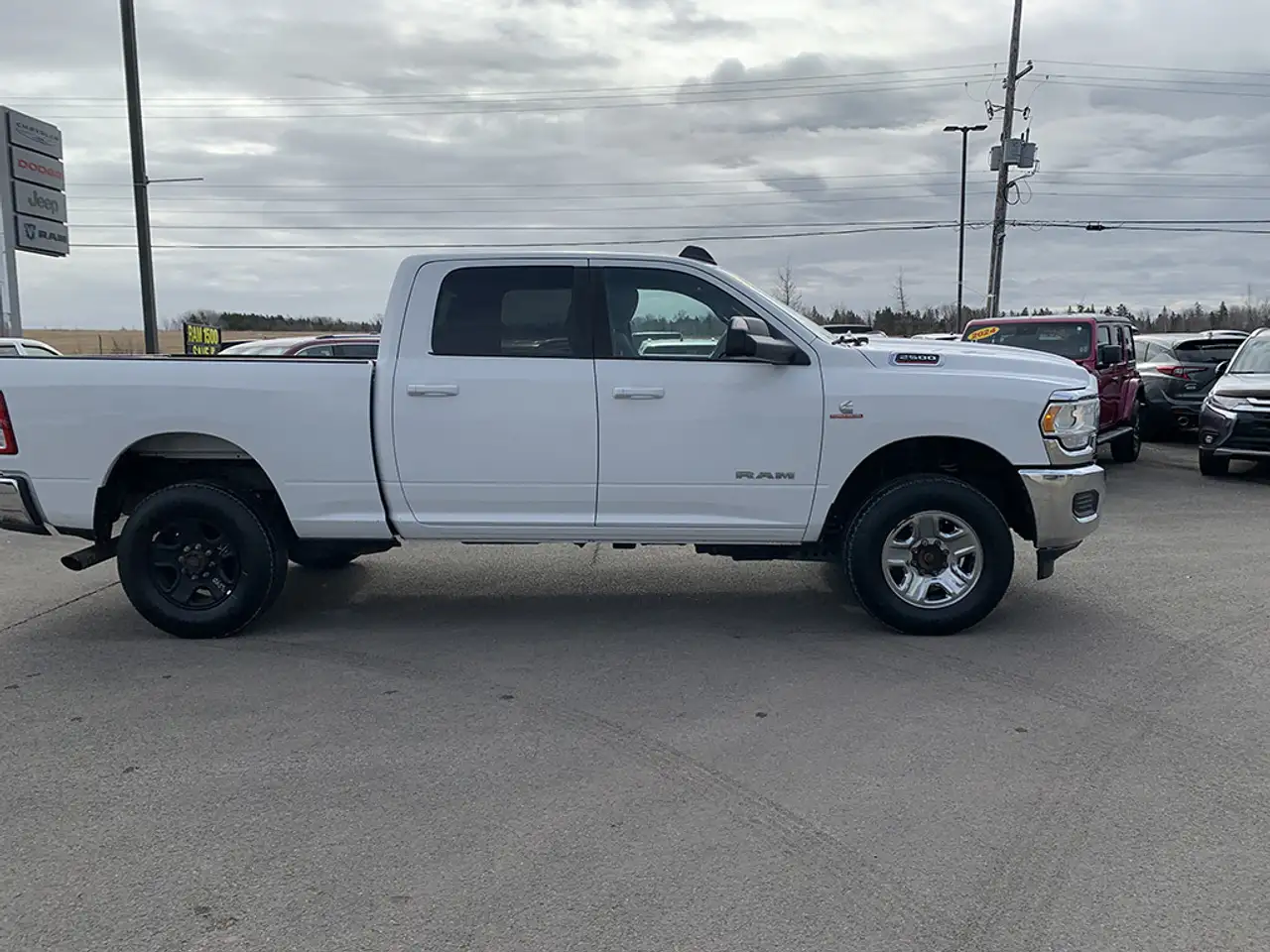 RAM 2500 снимка RAM 2500