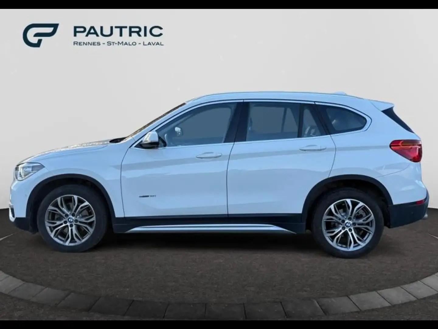 BMW X1 sDrive18iA 140ch xLine DKG7 Blanc - 2
