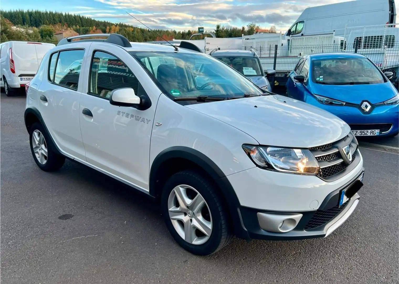 Dacia Sandero stepway prestige 90 chv Blanc - 2