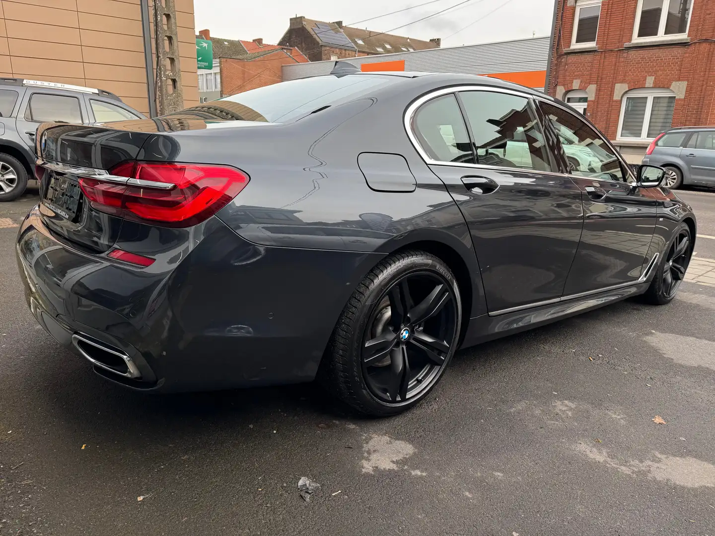 BMW 730 D Pack-M Toit Ouvt Camera 360 Full Option Grijs - 2