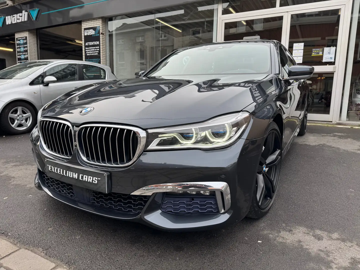 BMW 730 D Pack-M Toit Ouvt Camera 360 Full Option Gris - 1
