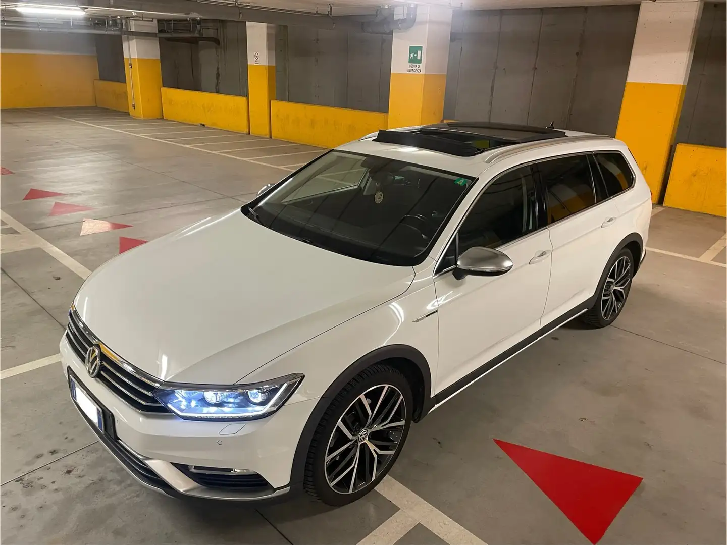 Volkswagen Passat Alltrack 2.0 tdi 4motion 190cv DSG - 1