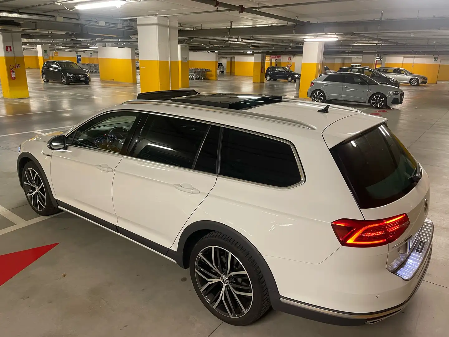 Volkswagen Passat Alltrack 2.0 tdi 4motion 190cv DSG - 2