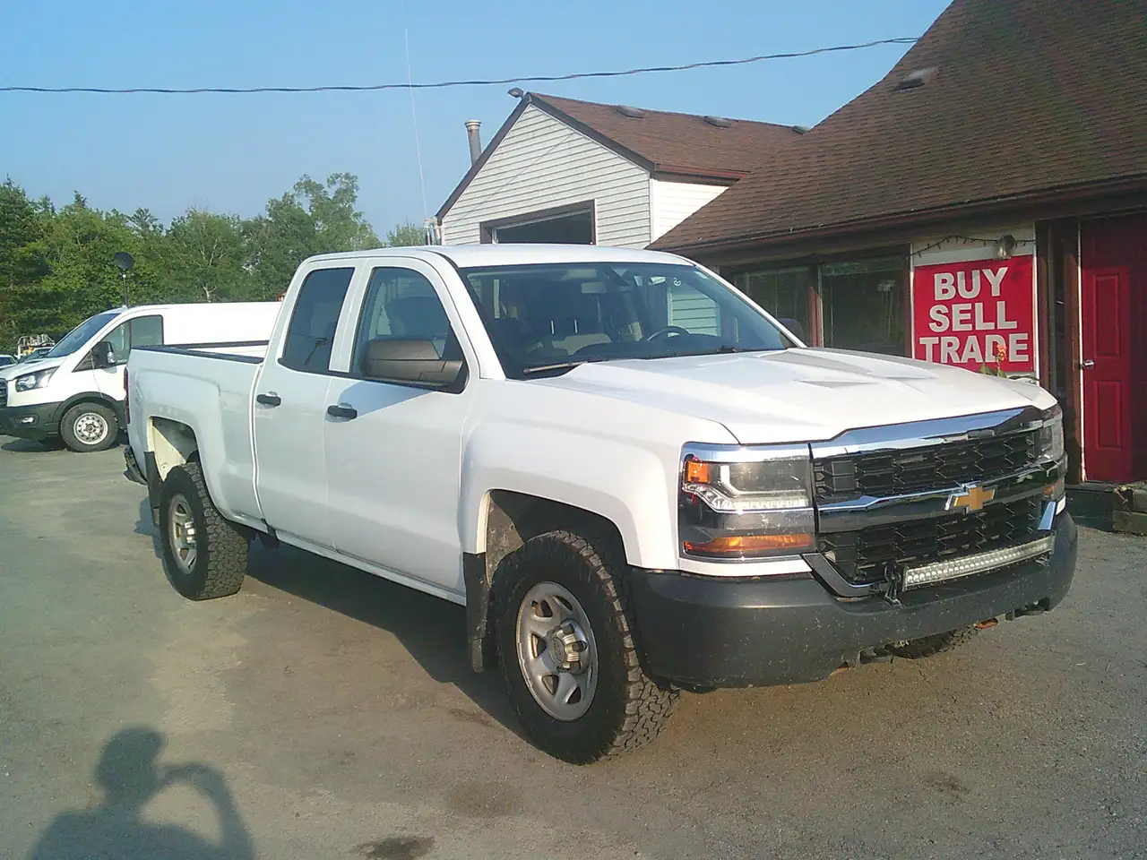 Chevrolet Silverado 1500 photo Chevrolet Silverado 1500
