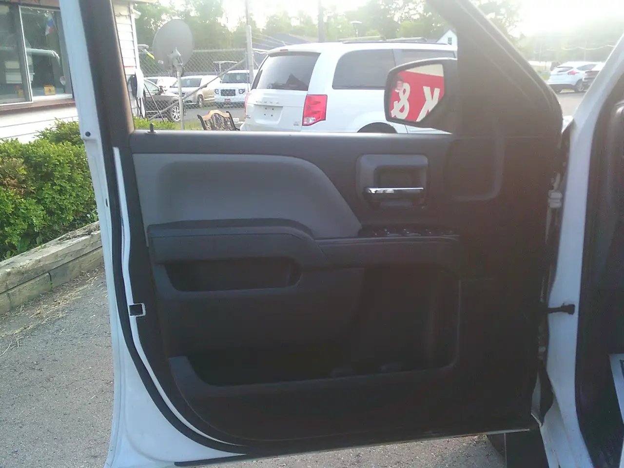Chevrolet Silverado 1500 photo Chevrolet Silverado 1500