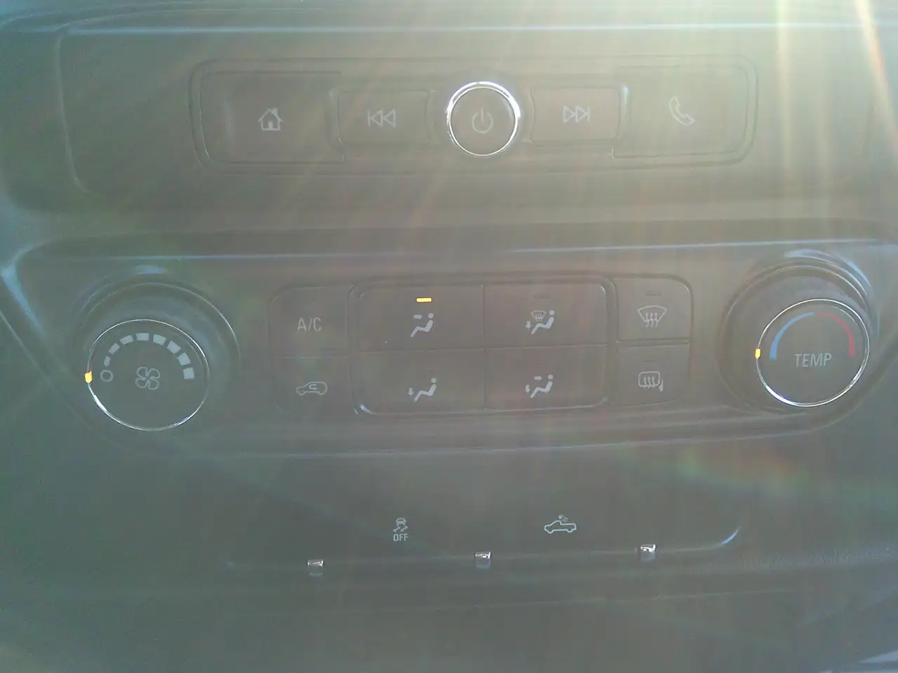 Chevrolet Silverado 1500 photo Chevrolet Silverado 1500