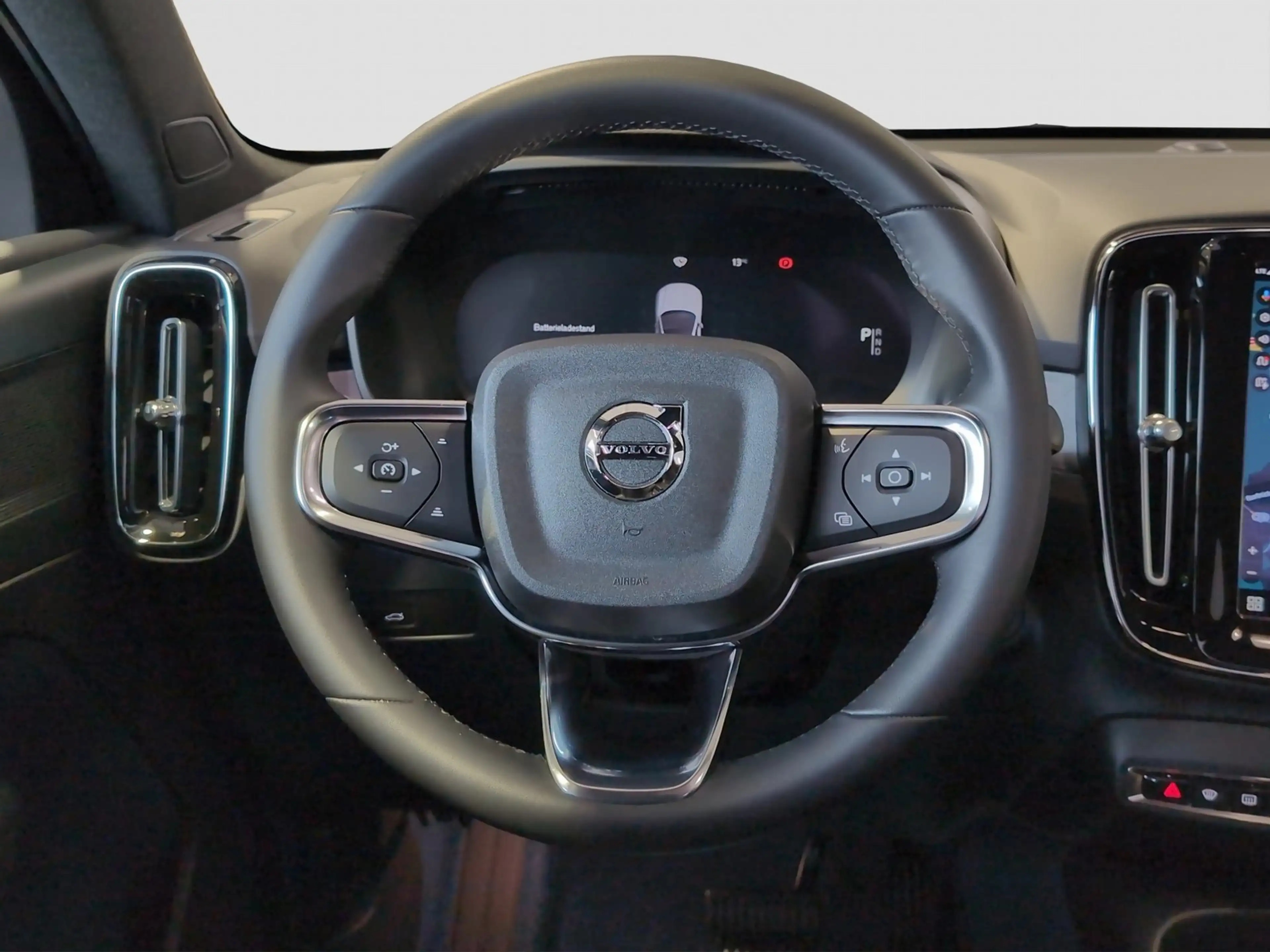 Volvo C40 +Recharge Plus+Single+Panorama+PDC v/h+R-Kam+ — photo 4