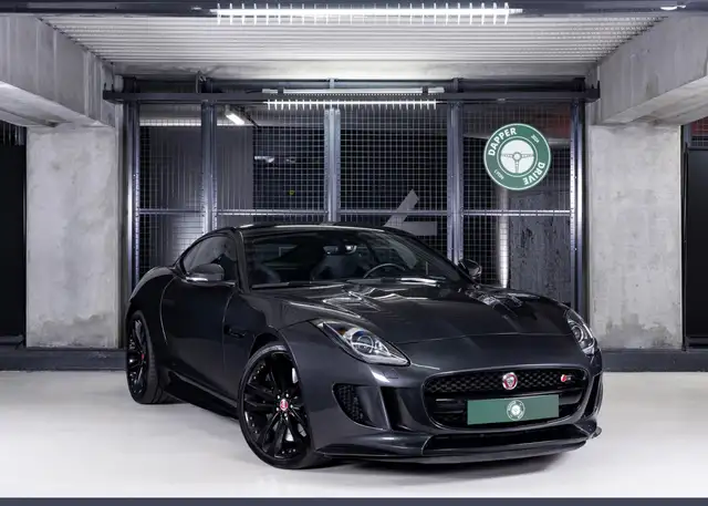 Jaguar F-Type V6 S AWD