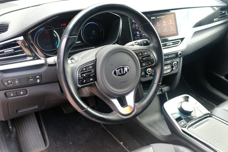 Kia e-Niro 64 kWh DynamicLine | Navi | App Connect | Climate — photo 8