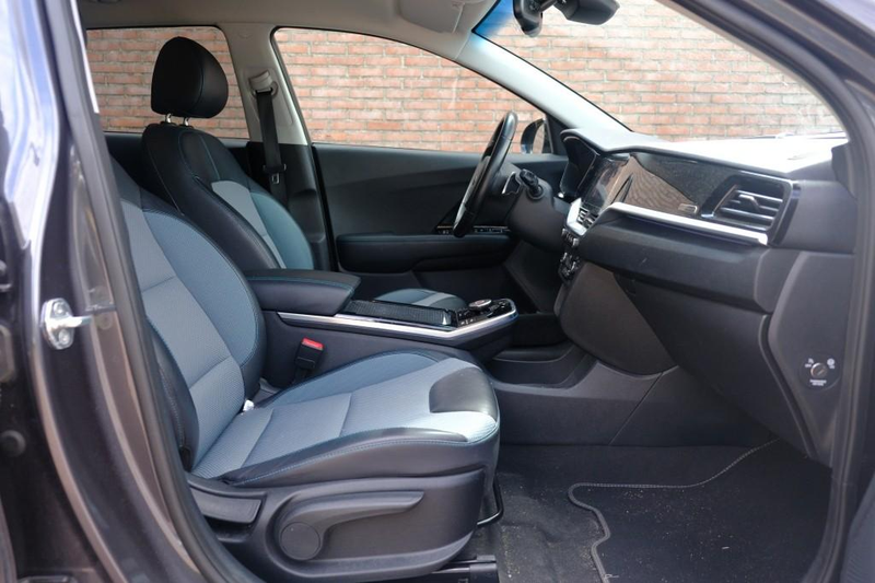 Kia e-Niro 64 kWh DynamicLine | Navi | App Connect | Climate — photo 4
