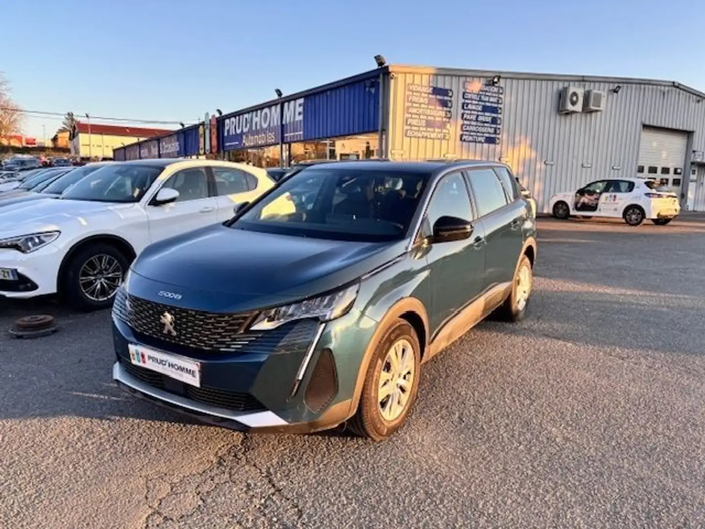 Peugeot 5008 1.2 PURETECH 130CH S\u0026S ACTIVE PACK Bleu - 1