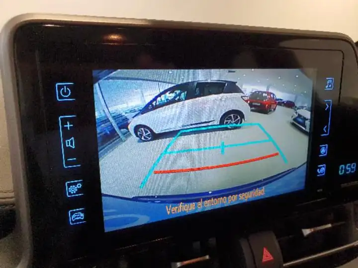 Toyota C-HR 2019, foto 6