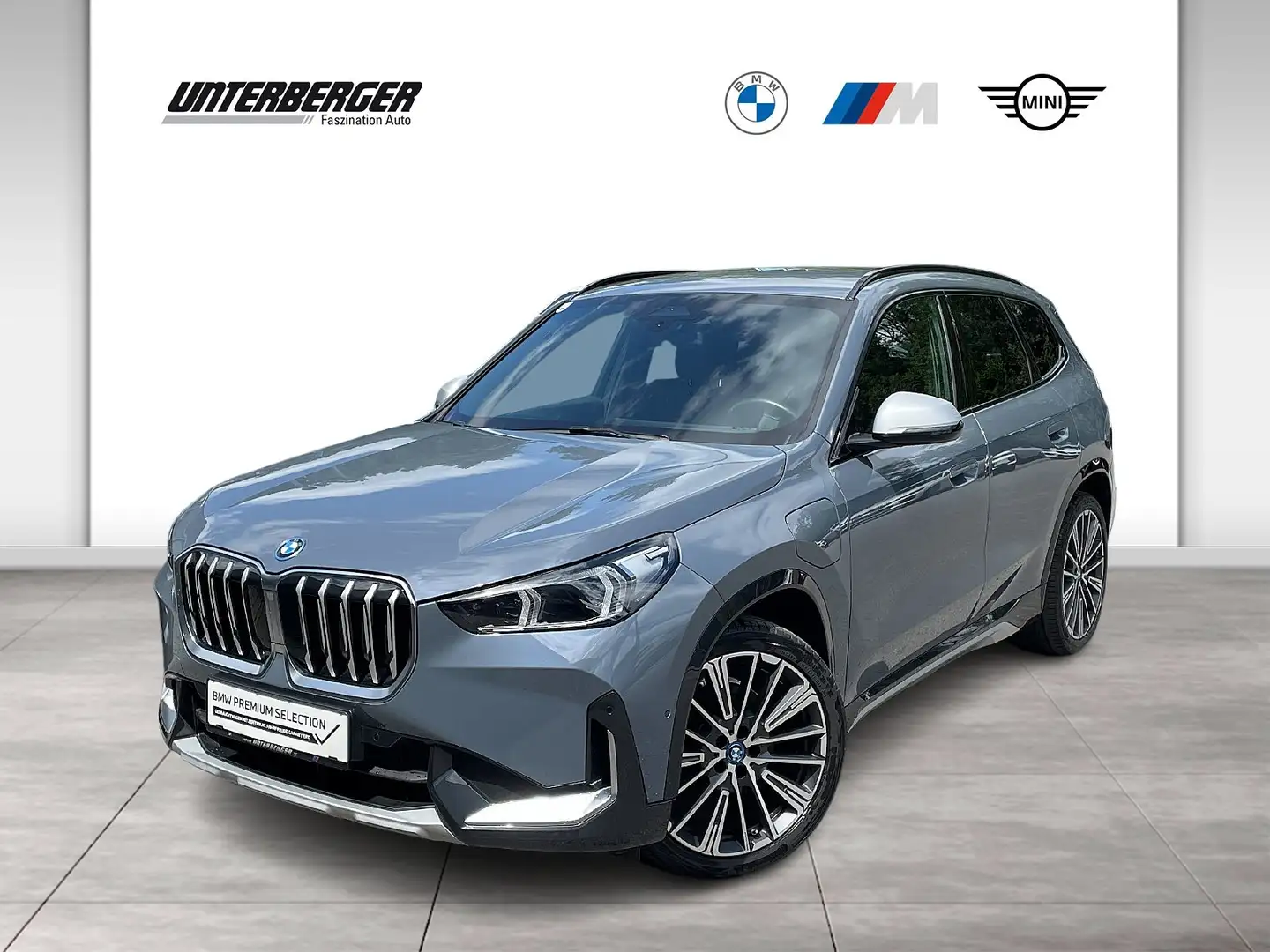 BMW X1 xDrive25e xLine // Rückfahrkamera // Anhängerkuppl - 1
