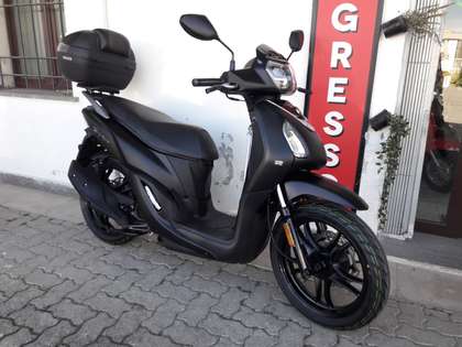 Veicoli di Outletscooter.it in Ospedaletto - Pisa | AutoScout24