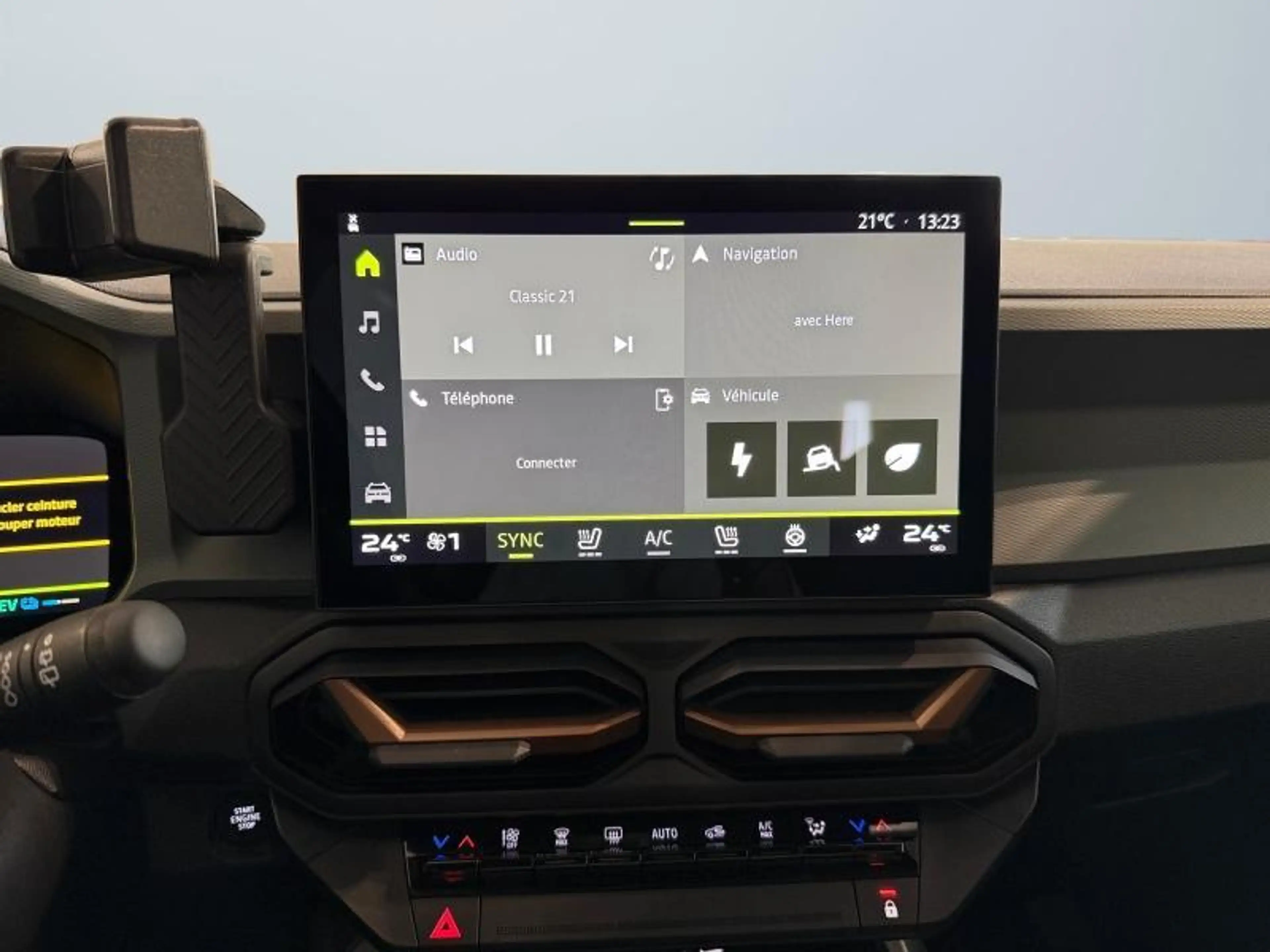 Dacia Bigster Extreme | 1.8 Hybrid 155 cv | Carplay | Sièges ch — photo 15