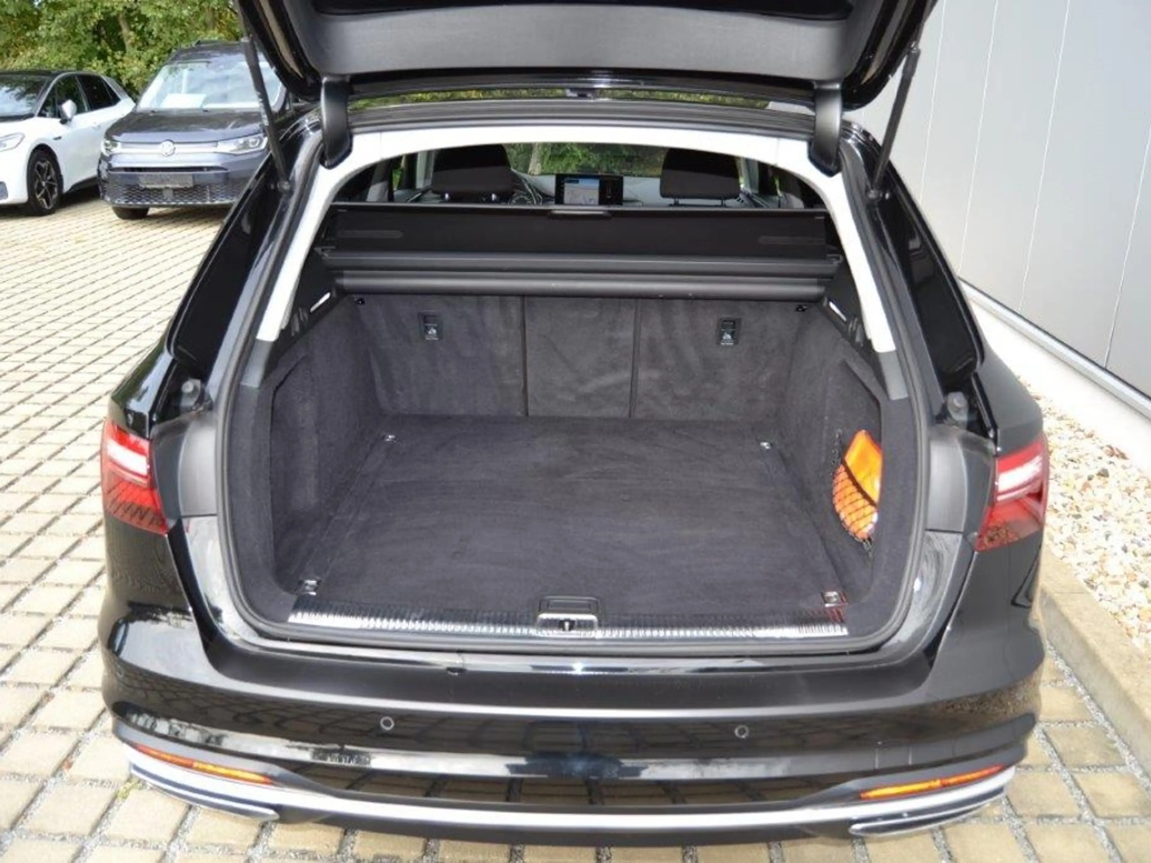 Audi A4 Avant 35 TDI S-tronic Advanced LED/17-ZOLL/TOUR-P — photo 14