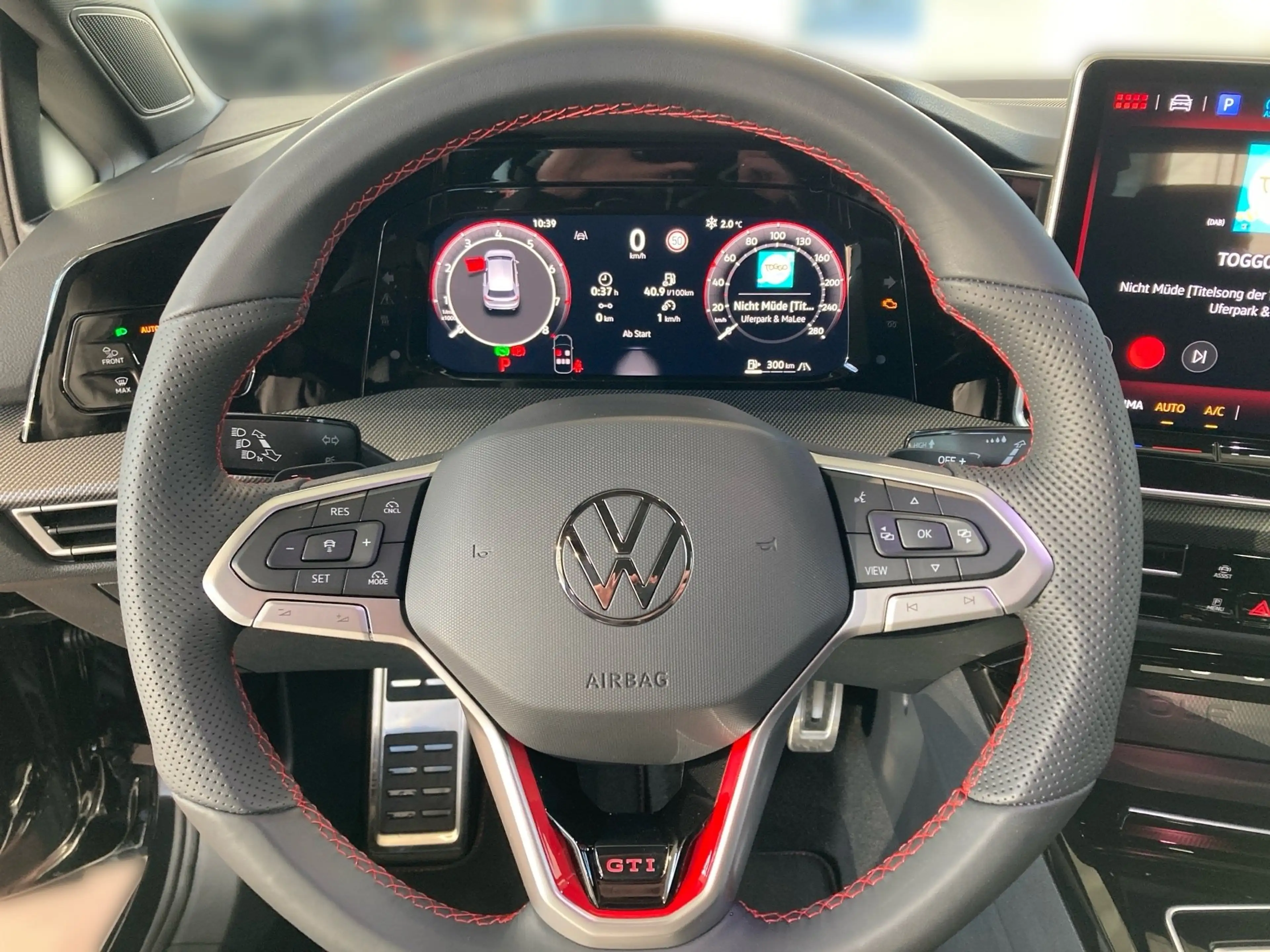 Volkswagen Golf VIII 2.0 TSI GTI *LED*KAMERA*SITZHZG* — photo 12