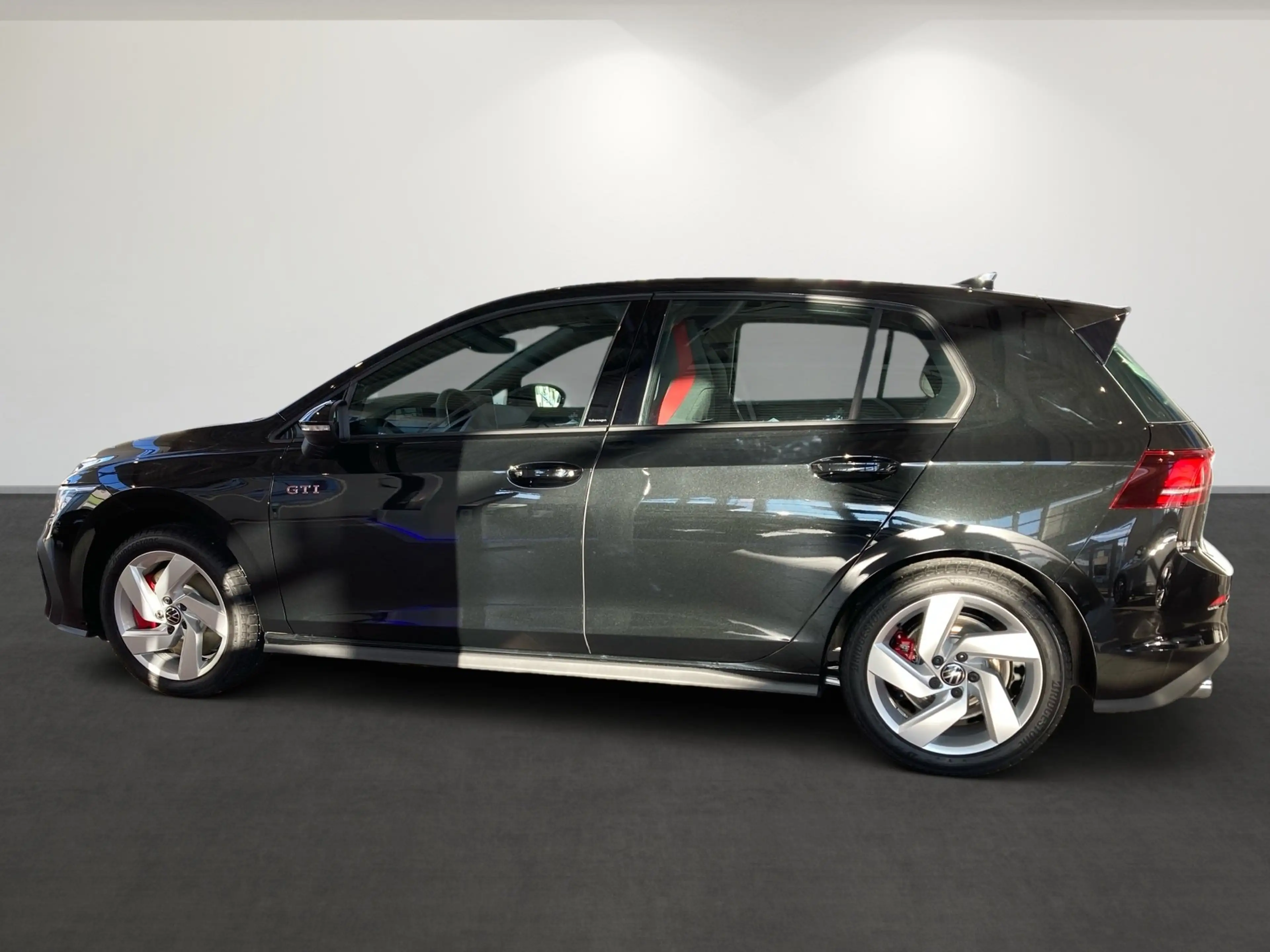 Volkswagen Golf VIII 2.0 TSI GTI *LED*KAMERA*SITZHZG* — photo 7
