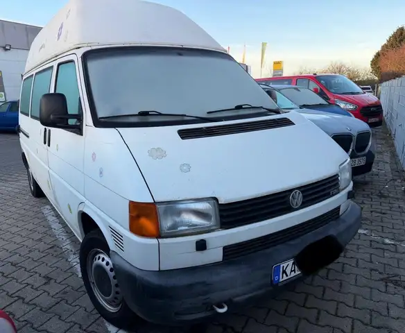 Volkswagen T4 Caravelle 2.5 TDI 75kW lang Hochdach klima