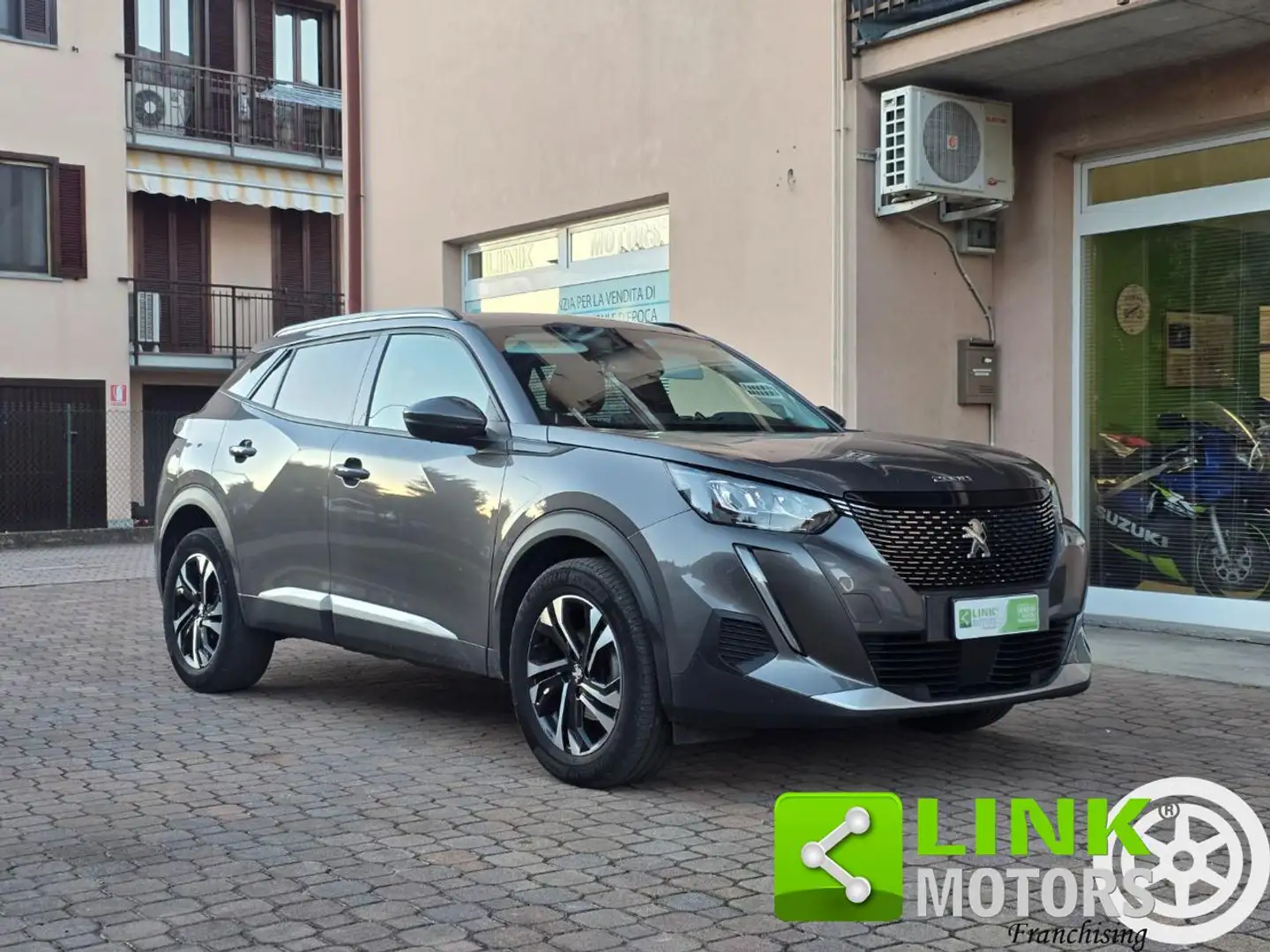 Peugeot 2008 PureTech 100 CV Allure Grigio - 1