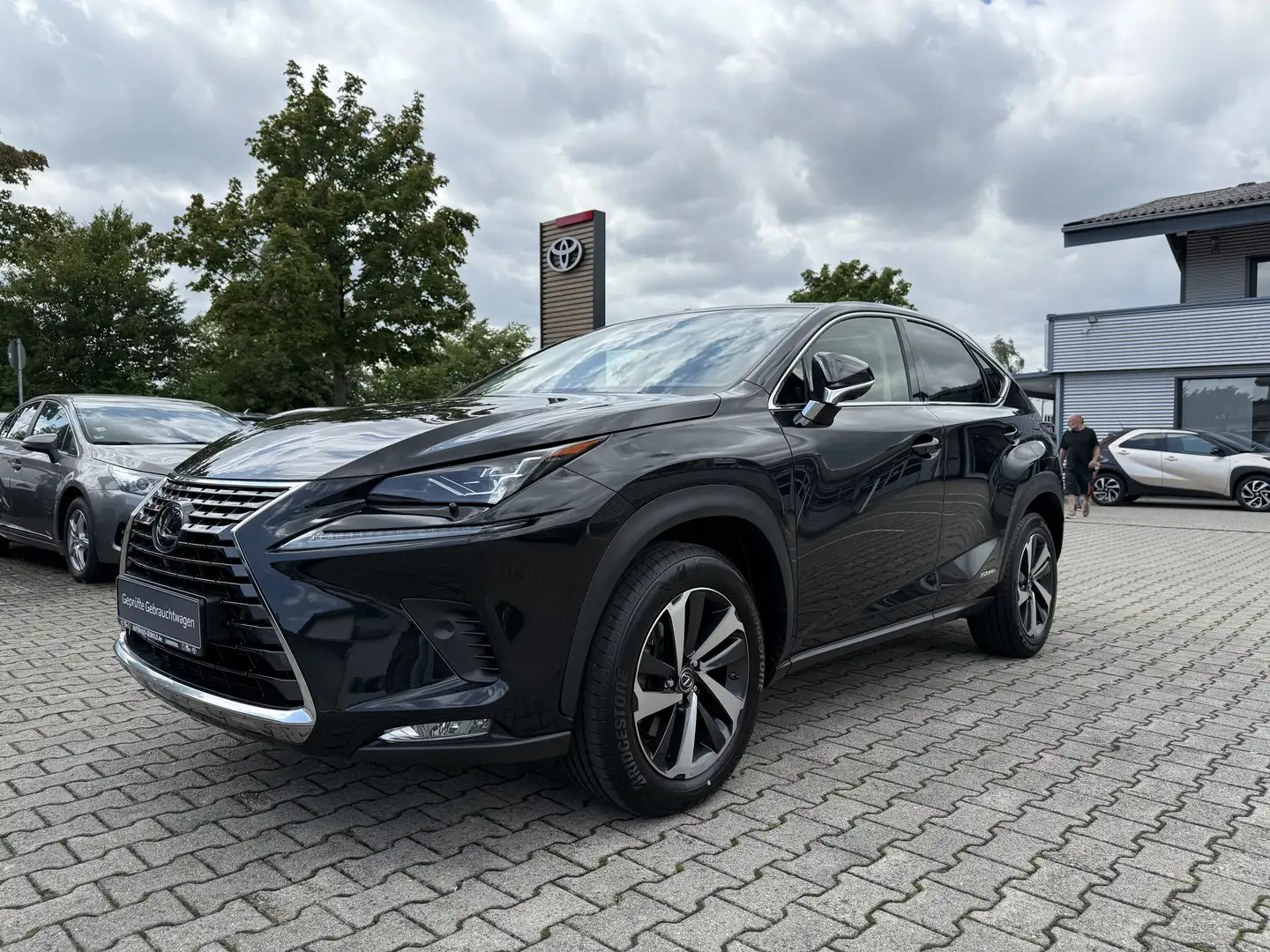 Lexus NX 350h 300 h E-Four *gehobene Ausstattung! Noir - 1