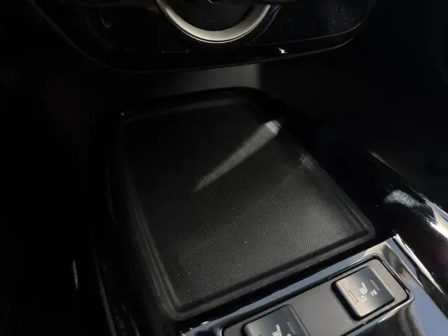 Toyota Prius view 24