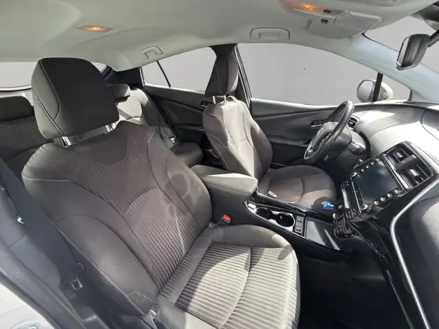 Toyota Prius view 18