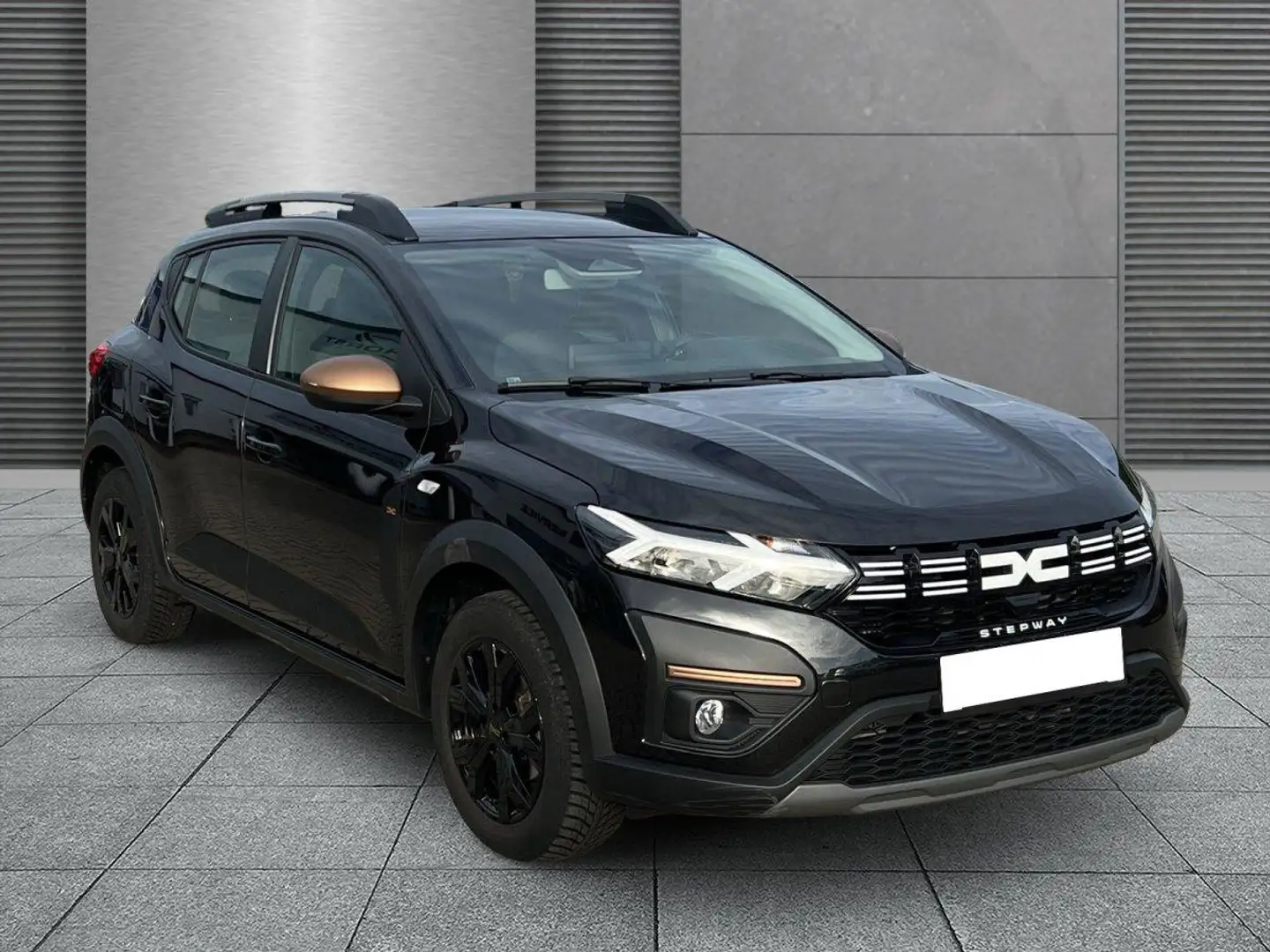 Dacia Sandero Stepway Extreme AHK+SHZ+GJR TCe 90 CVT 67 kW (9... Schwarz - 1