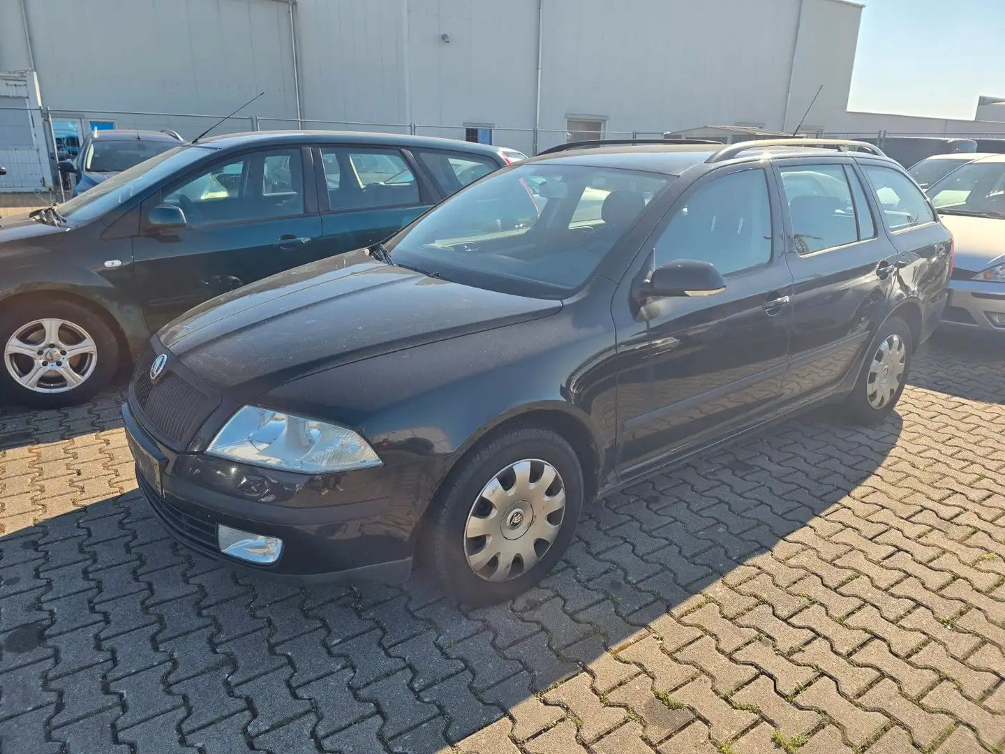Skoda Octavia Combi Ambiente Negro - 1
