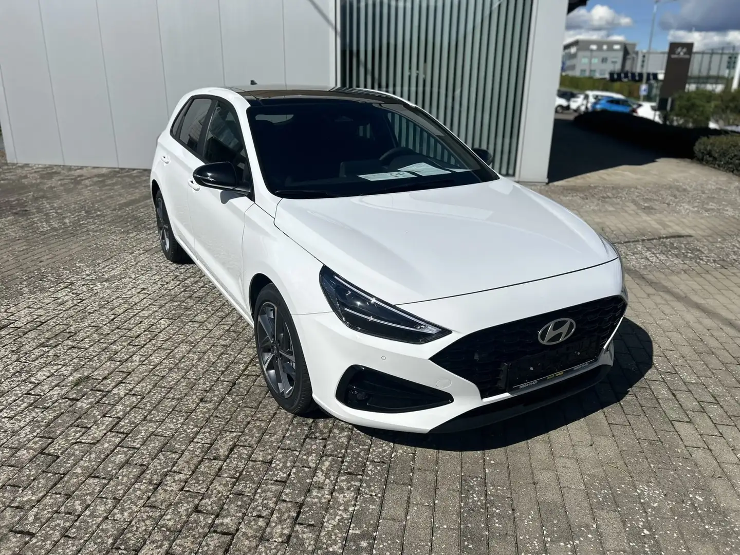 Hyundai i30 ADVANTAGE PANORAMADACH NAVI+LED+SITZHEIZUNG Білий - 1