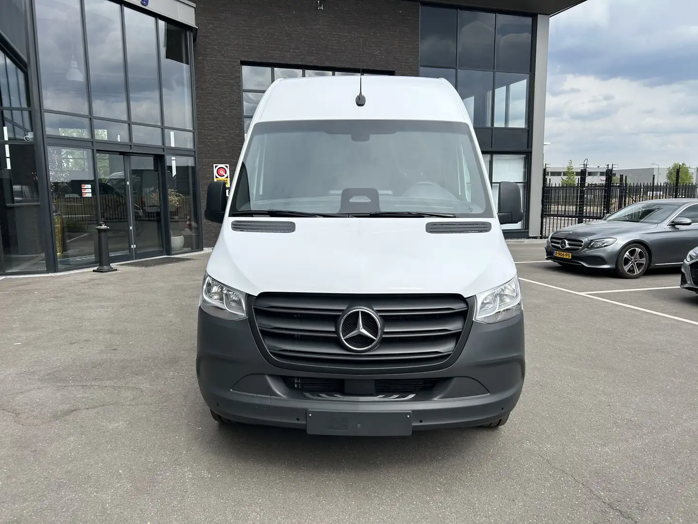Mercedes-Benz Sprinter 317 CDI L3 H2 PRO Facelift/ MBUX / Camera / Parkee Blanc - 2