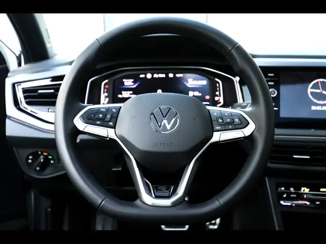 Volkswagen Taigo view 11