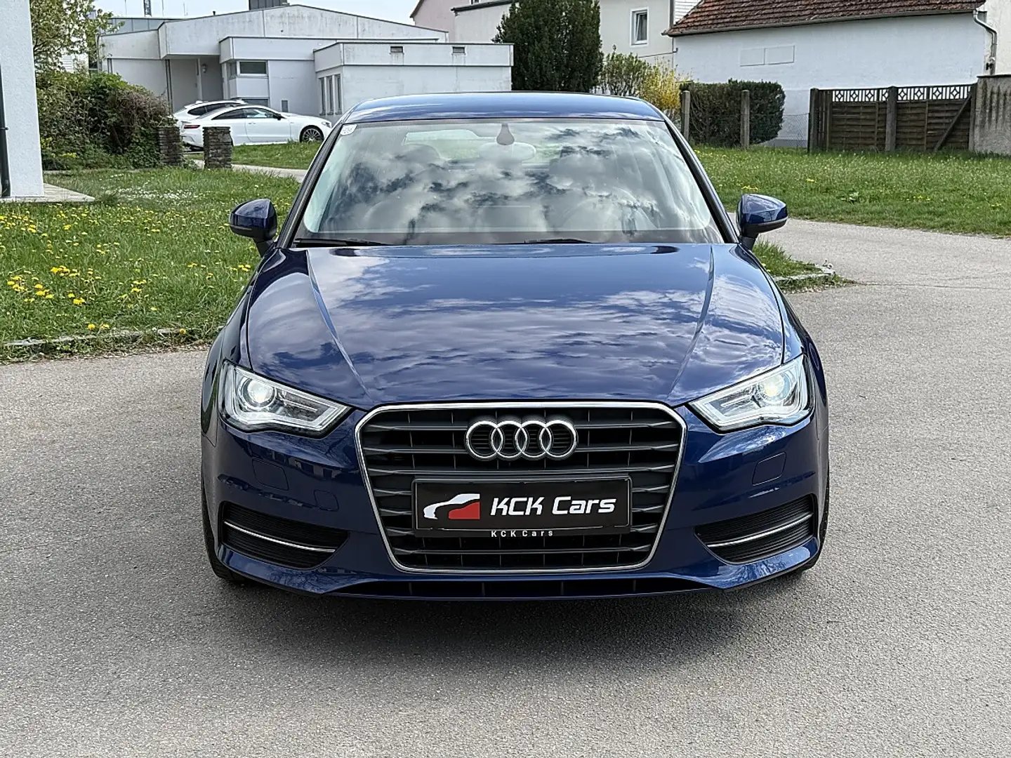 Audi A3 SB Style 1,6 TDI DPF Blau - 2