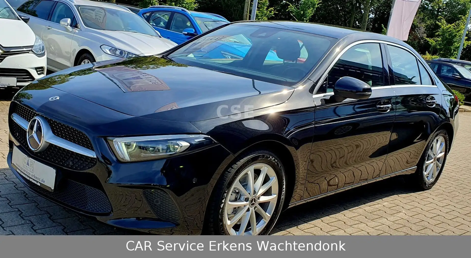 Mercedes-Benz A 220 A -Klasse Lim. A 220 4Matic Business LCD Schwarz - 1