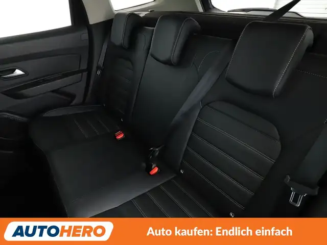 Dacia Duster view 14