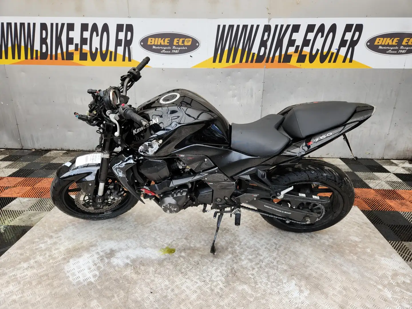 Kawasaki Z 750 Noir - 2