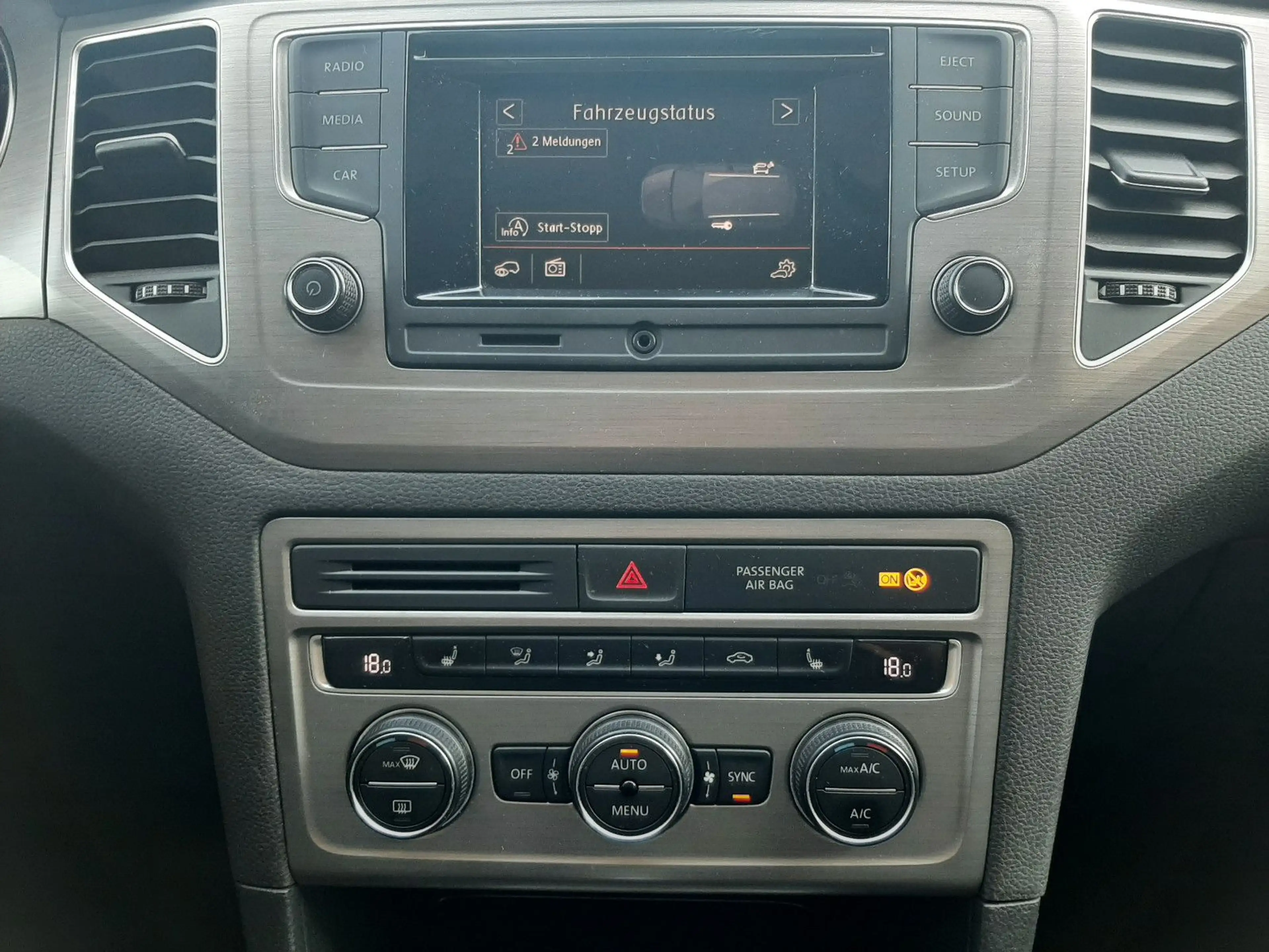 Volkswagen Golf Sportsvan VII 1.6 TDI DSG Comf Panorama AHK — photo 12