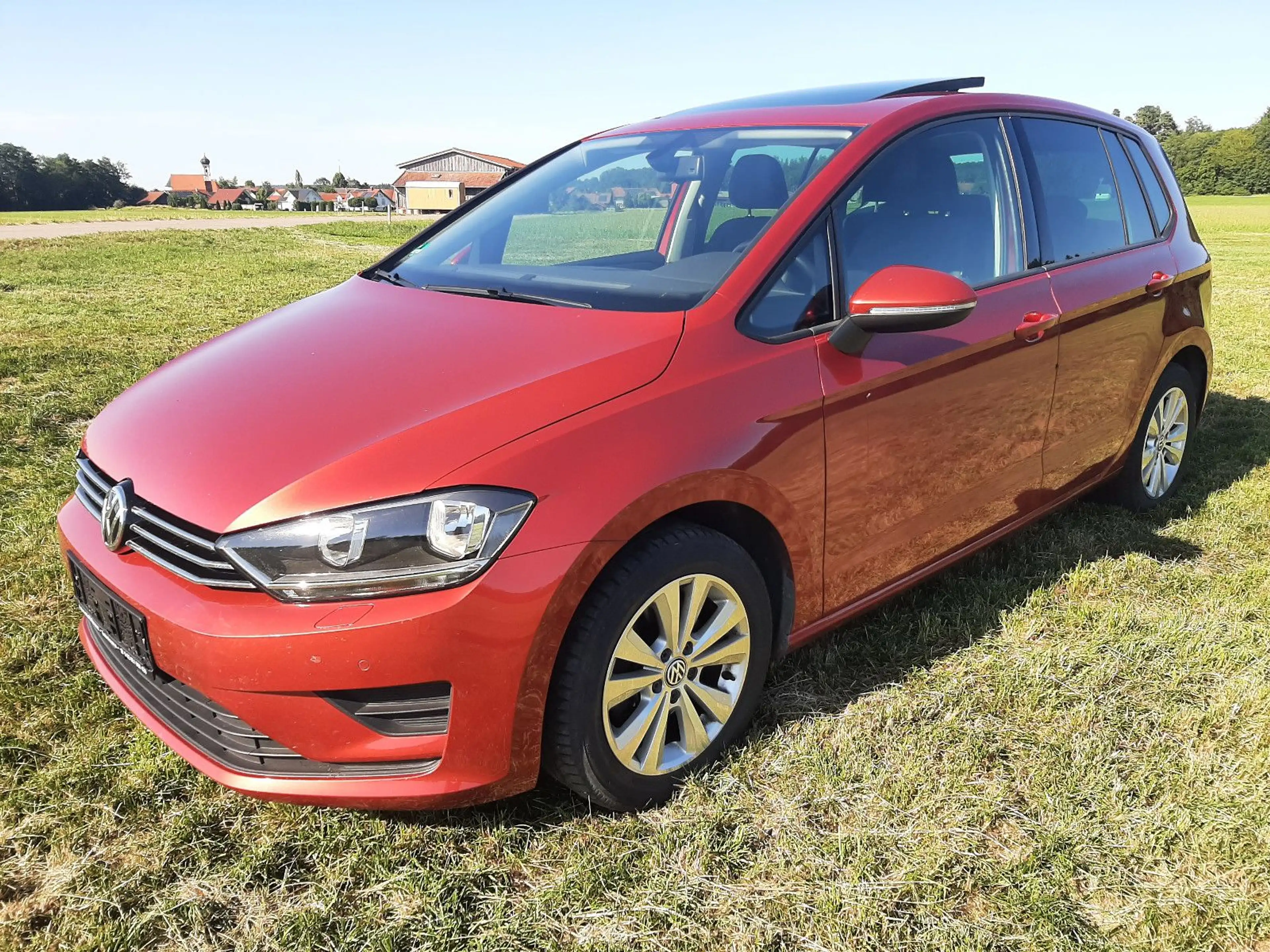 Volkswagen Golf Sportsvan VII 1.6 TDI DSG Comf Panorama AHK — photo 2