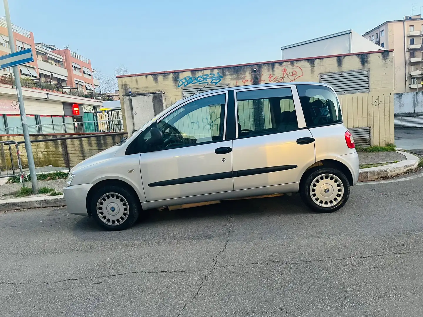 Fiat Multipla 1.6 NATURALPOWER Torino Beige - 1