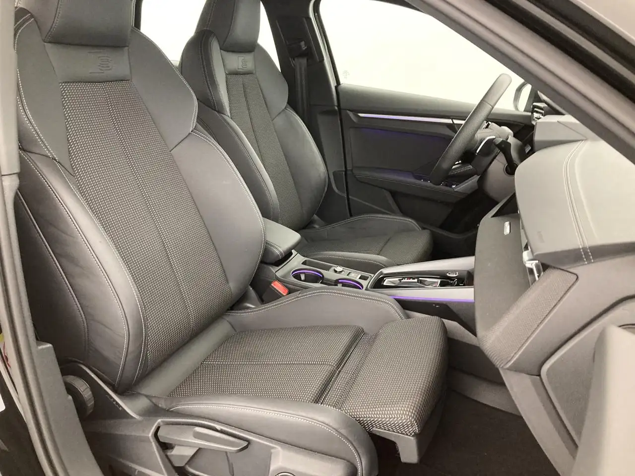 Audi A3 40 TFSIe S-Line S tronic (150 kW), миниатюра 24