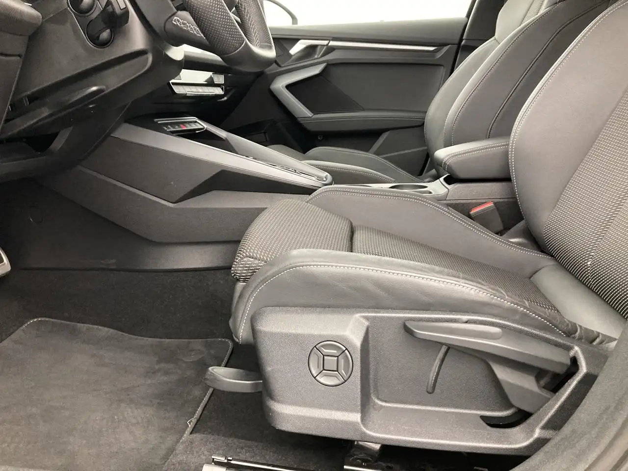 Audi A3 40 TFSIe S-Line S tronic (150 kW), миниатюра 26