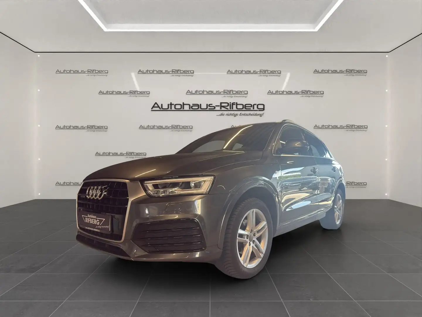 Audi Q3 2.0 TDI S line/Qu./S-Tronic/AHK/NAVI/LED/ALC Grau - 1